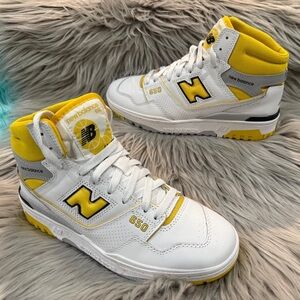 New Balance Men's 650 Sneaker 4.2. New